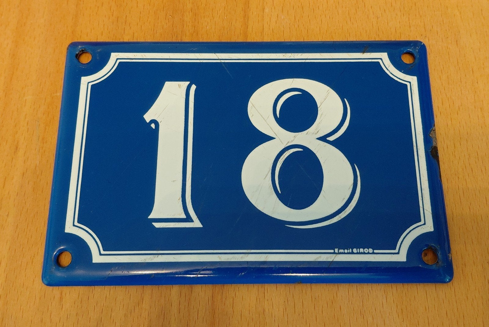 Vintage geëmailleerd huisnummer 18 - Blauw/Wit, Ophalen of Verzenden