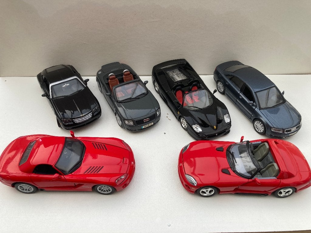 5x 1:24 modellen o.a. Audi, Ferrari en Viper MJ, Ophalen of Verzenden, Zo goed als nieuw, Auto, Overige merken