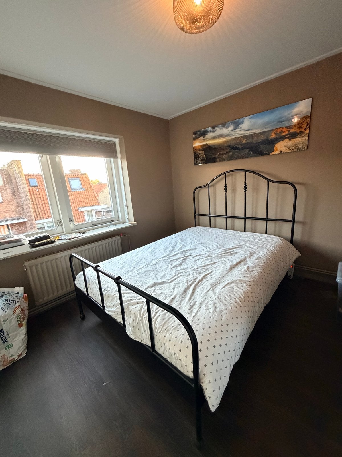 Ikea Sagstua bedframe met lattenbodem, topper en matras, Ophalen, Gebruikt, Zwart, Tweepersoons