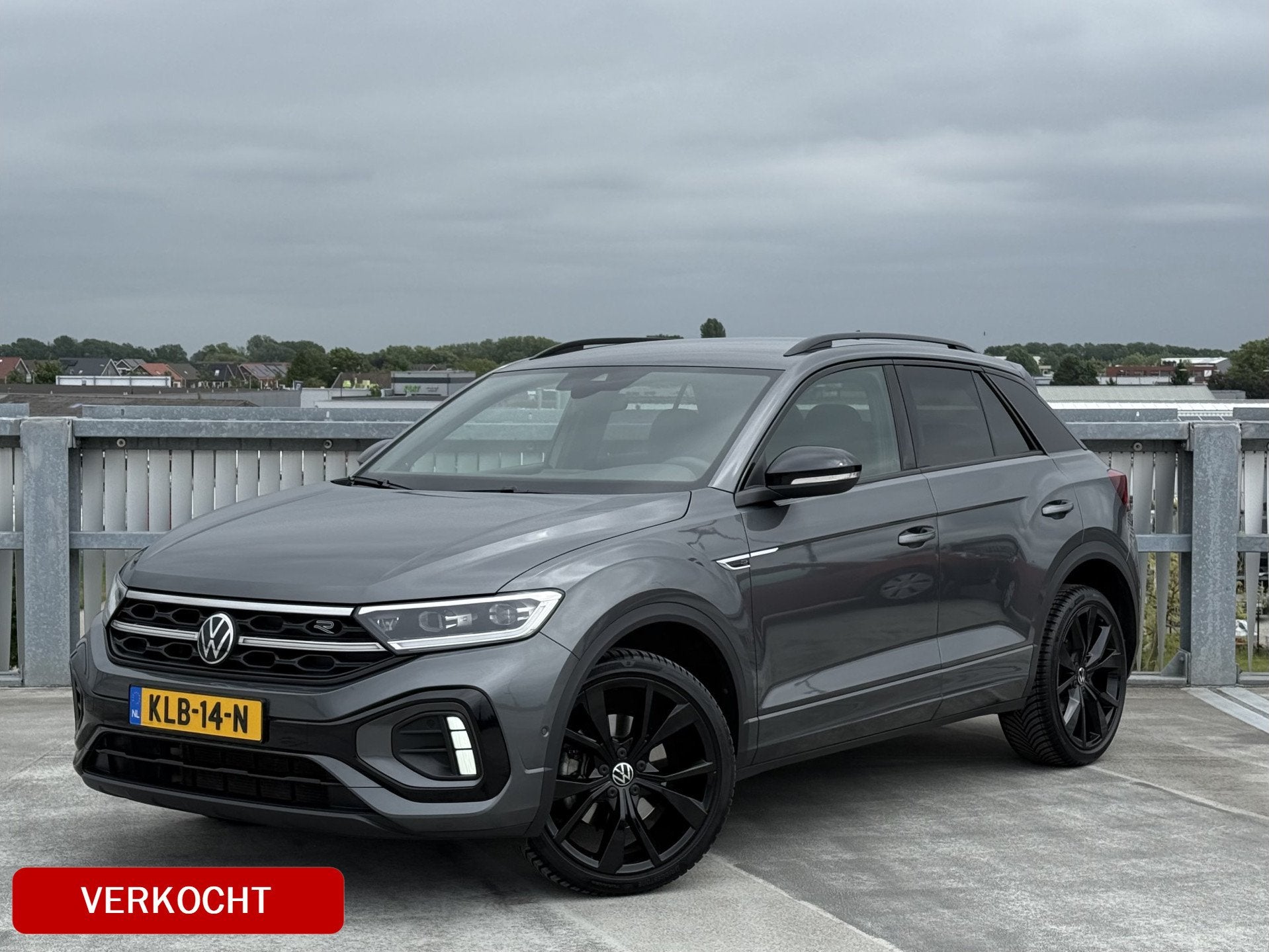 Volkswagen T-Roc 1.5 TSI R-Line | Black Style | IQ | Beats |, Auto's, Volkswagen, 4 cilinders, 150 pk, Alcantara, 1253 kg