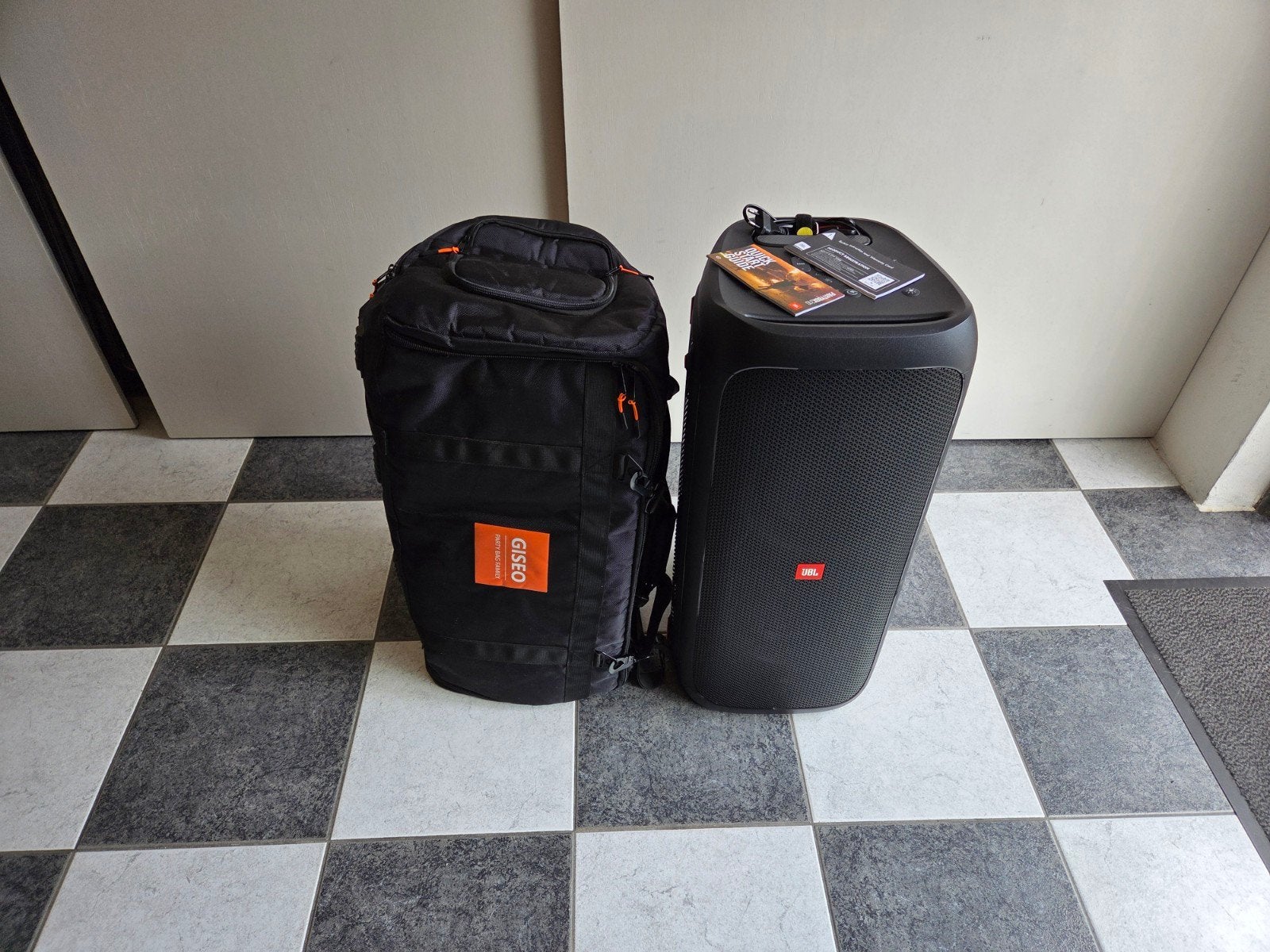 JBL Partybox 310 in nieuwstaat met beschermhoes, Audio, Tv en Foto, Luidsprekers, JBL, Overige typen, Ophalen of Verzenden, Zo goed als nieuw