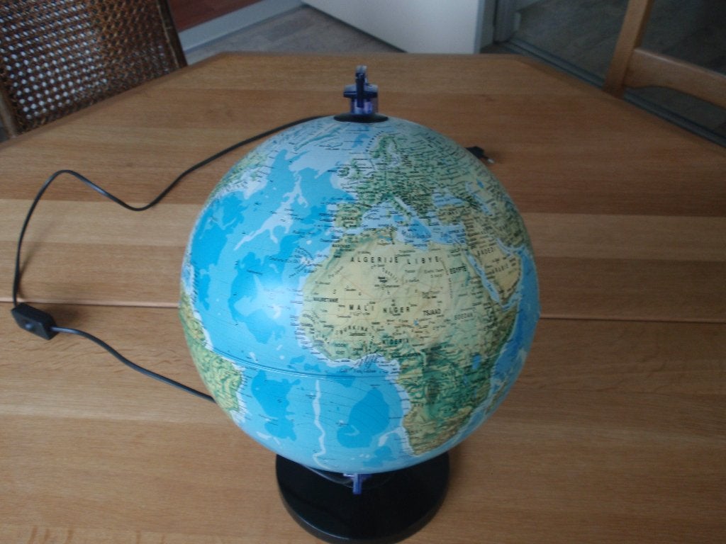 wereldbol met licht, Ophalen of Verzenden, Zo goed als nieuw