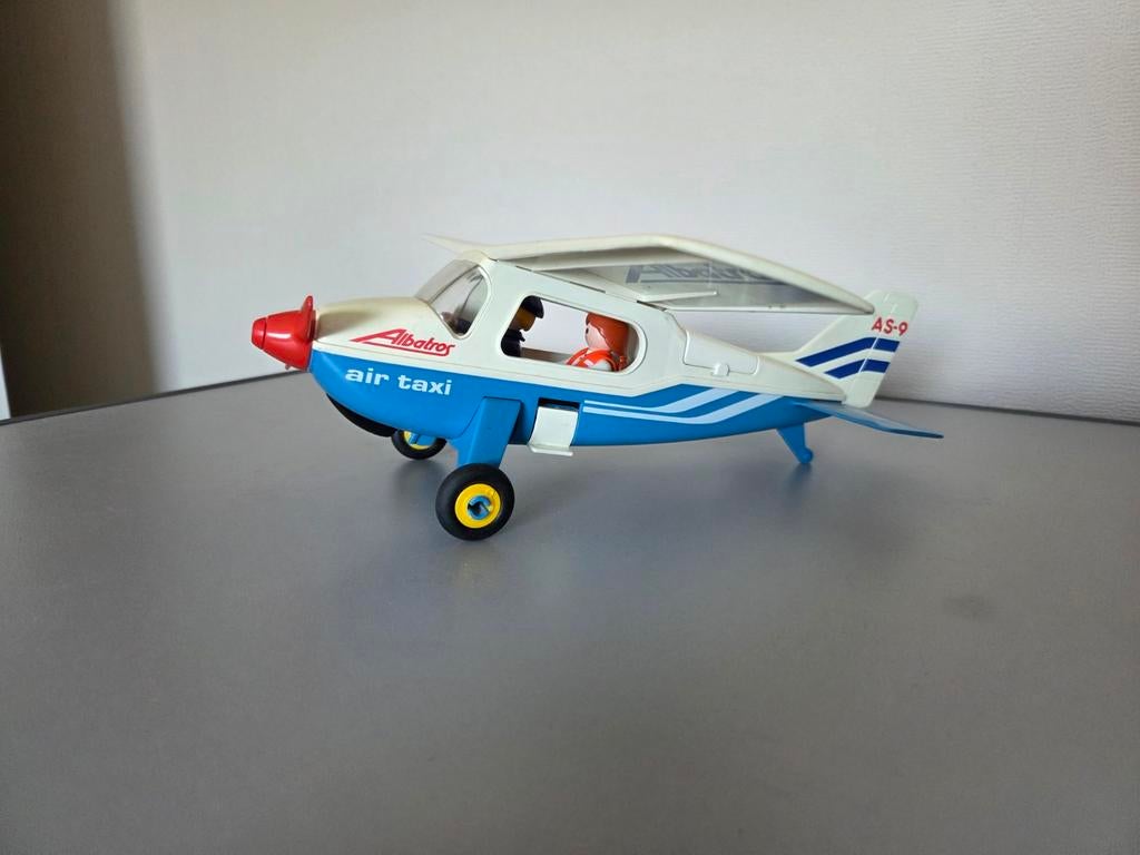 Playmobil vliegtuig, Ophalen