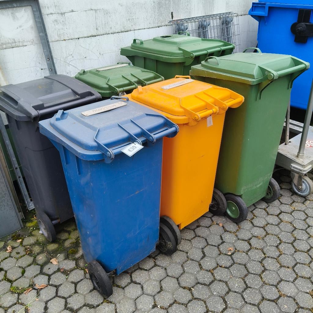 uitzoeken , diverse kliko 's  inhoud  120 liter, Huis en Inrichting, Woonaccessoires | Prullenbakken, Ophalen, Kunststof, Gebruikt
