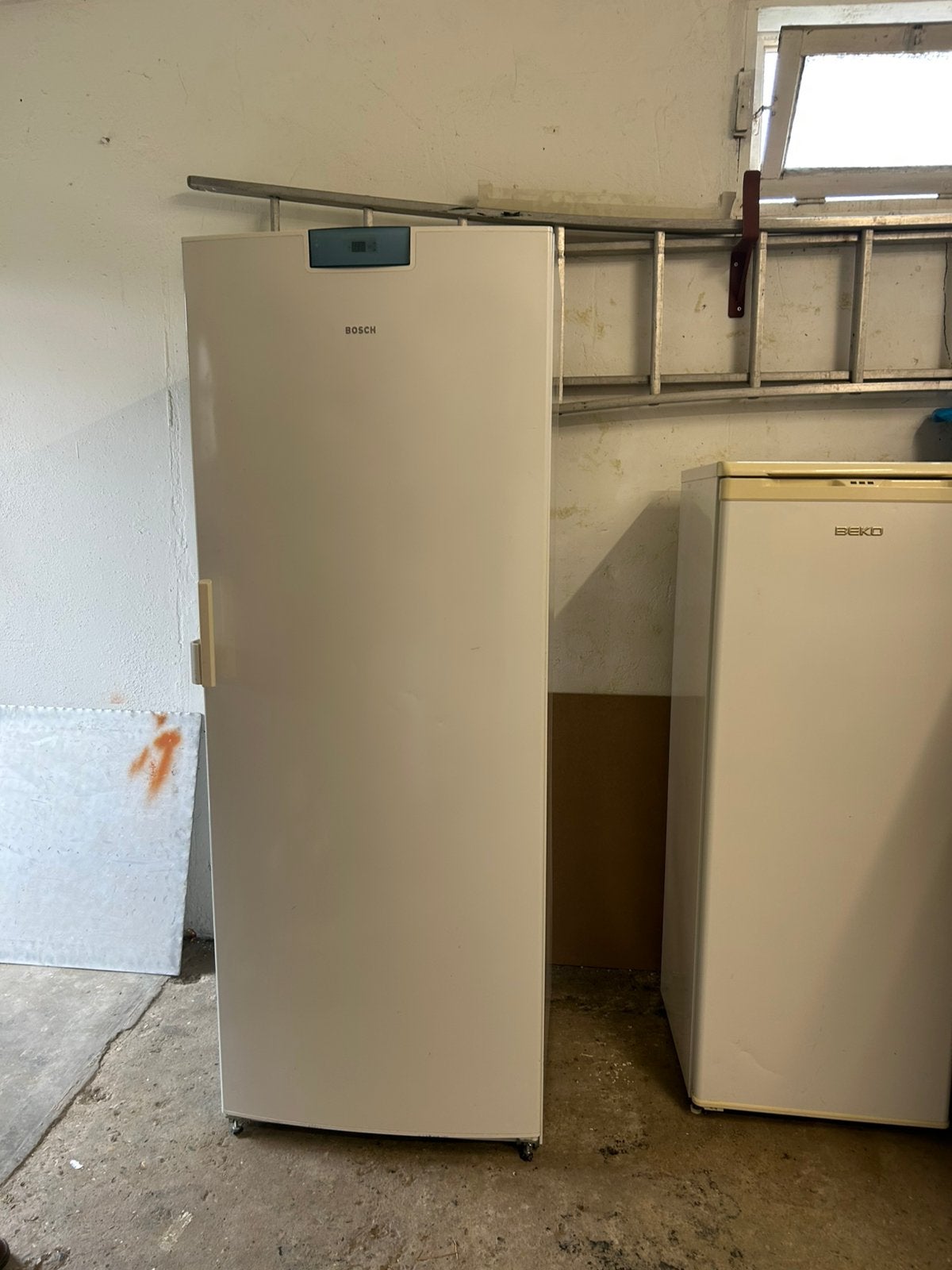 Bosch vrieskast (bellen bij interesse), Witgoed en Apparatuur, Koelkasten en IJskasten, Ophalen, Gebruikt, 200 liter of meer, 60 cm of meer