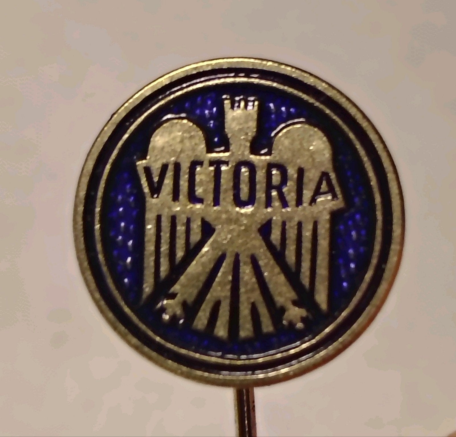 Victoria Speldje Steekspeld, Verzamelen, Speldjes, Pins en Buttons, Ophalen of Verzenden, Gebruikt, Overige onderwerpen