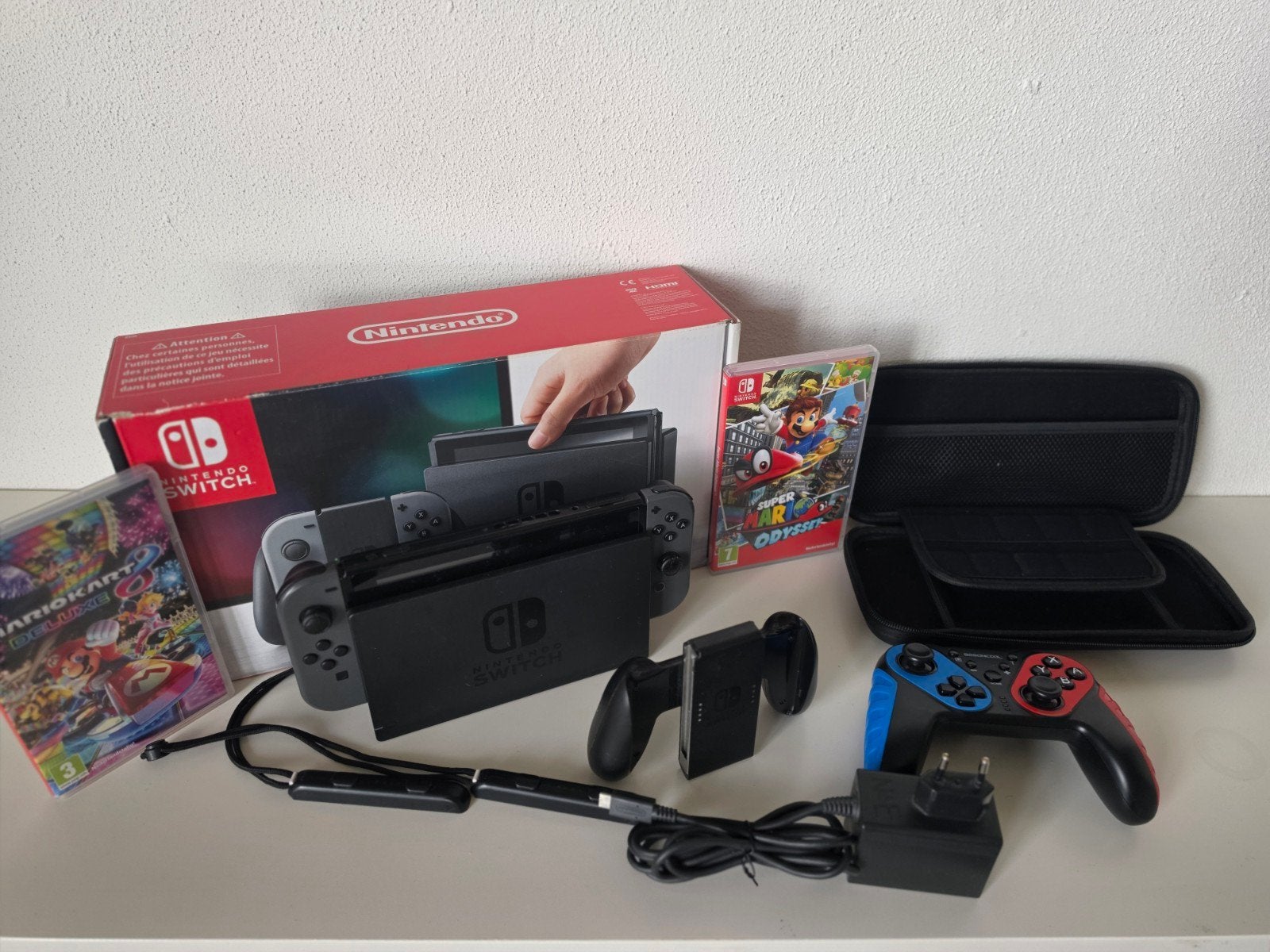 Nintendo Switch V1 met 2 games en extra controller, Met games, Ophalen of Verzenden, Zo goed als nieuw, Switch Original