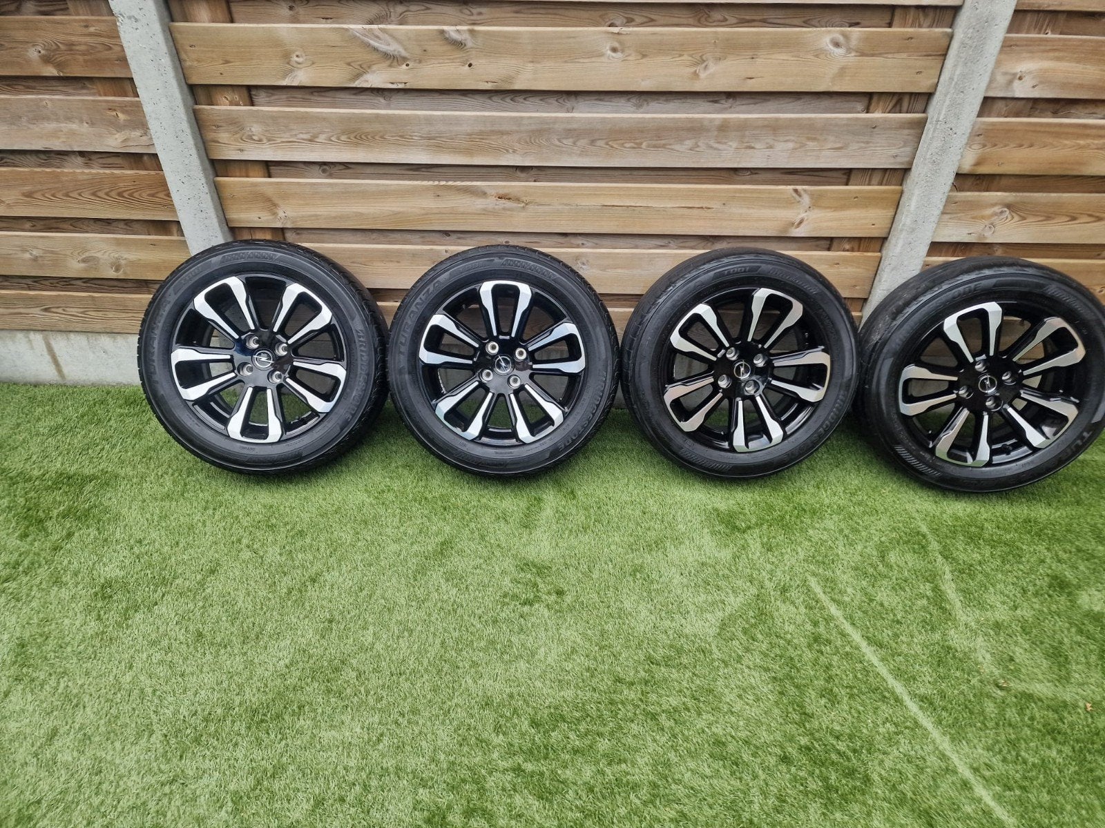 Leuk setje originele Opel velgen crossland x, Auto-onderdelen, Banden en Velgen, Ophalen, Zomerbanden, Velg(en)