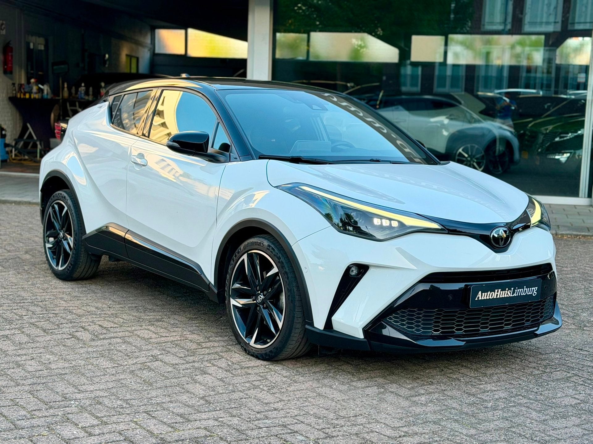Toyota C-HR 2.0 Hybrid GR-Sport|Camera|Nav|CarPlay|1e Eigena, Auto's, Dealer onderhouden, Stof, Gebruikt, Zwart