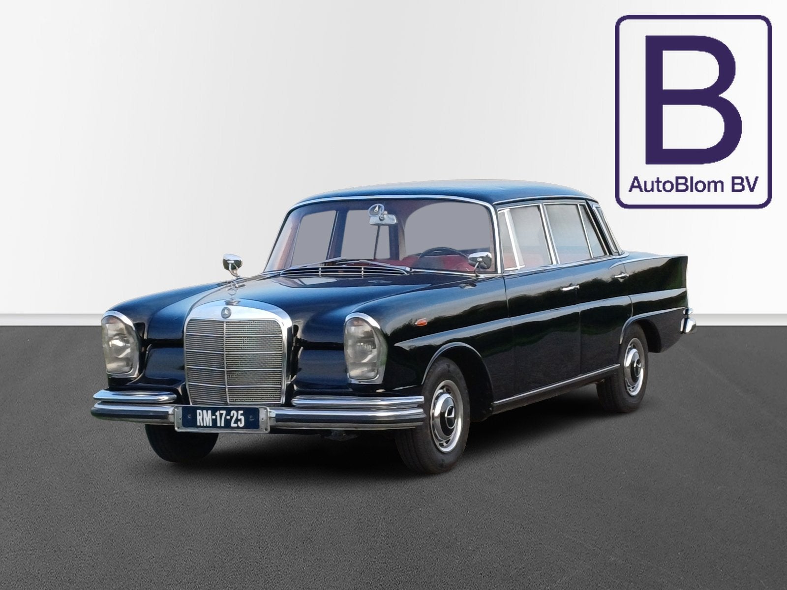 Mercedes-Benz 200-serie 220 S W111 "Heckflosse" / Opknapper, Automaat, Zwart, Mercedes-Benz, Sedan