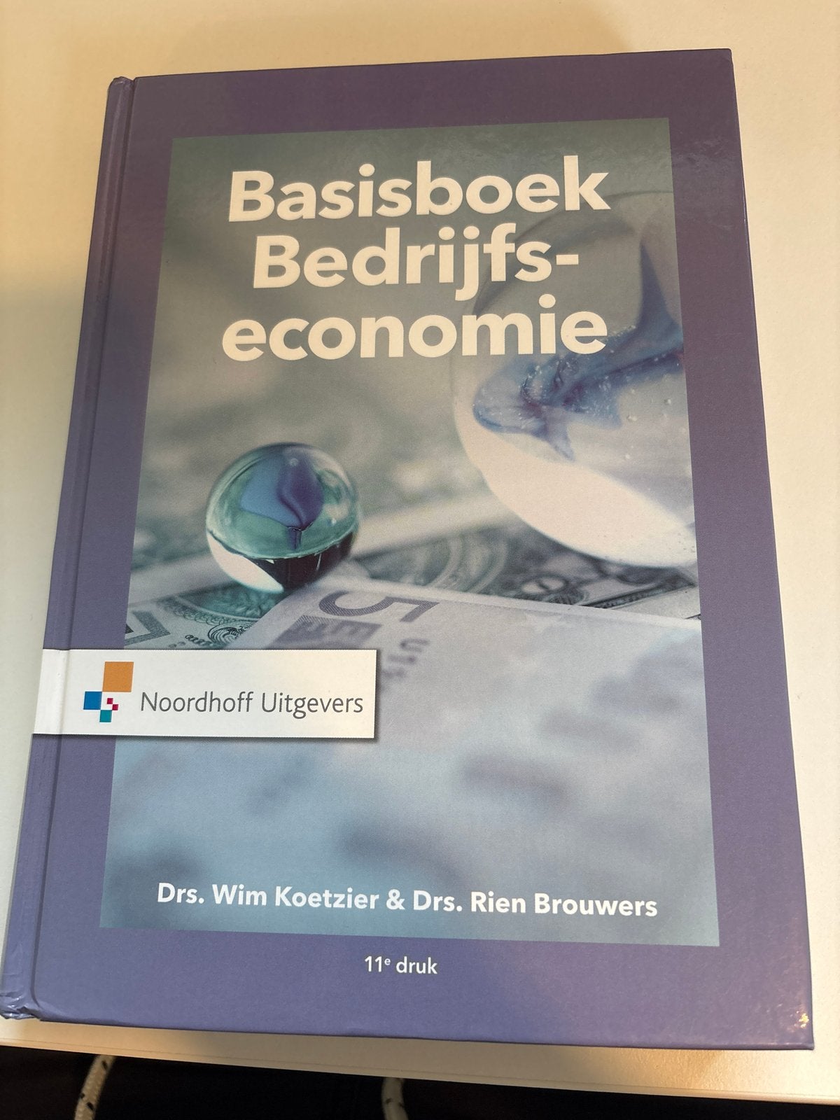 Basisboek Bedrijfseconomie - Drs. Koetzier & Brouwers, Boeken, Ophalen of Verzenden, Alpha, Zo goed als nieuw, LBO