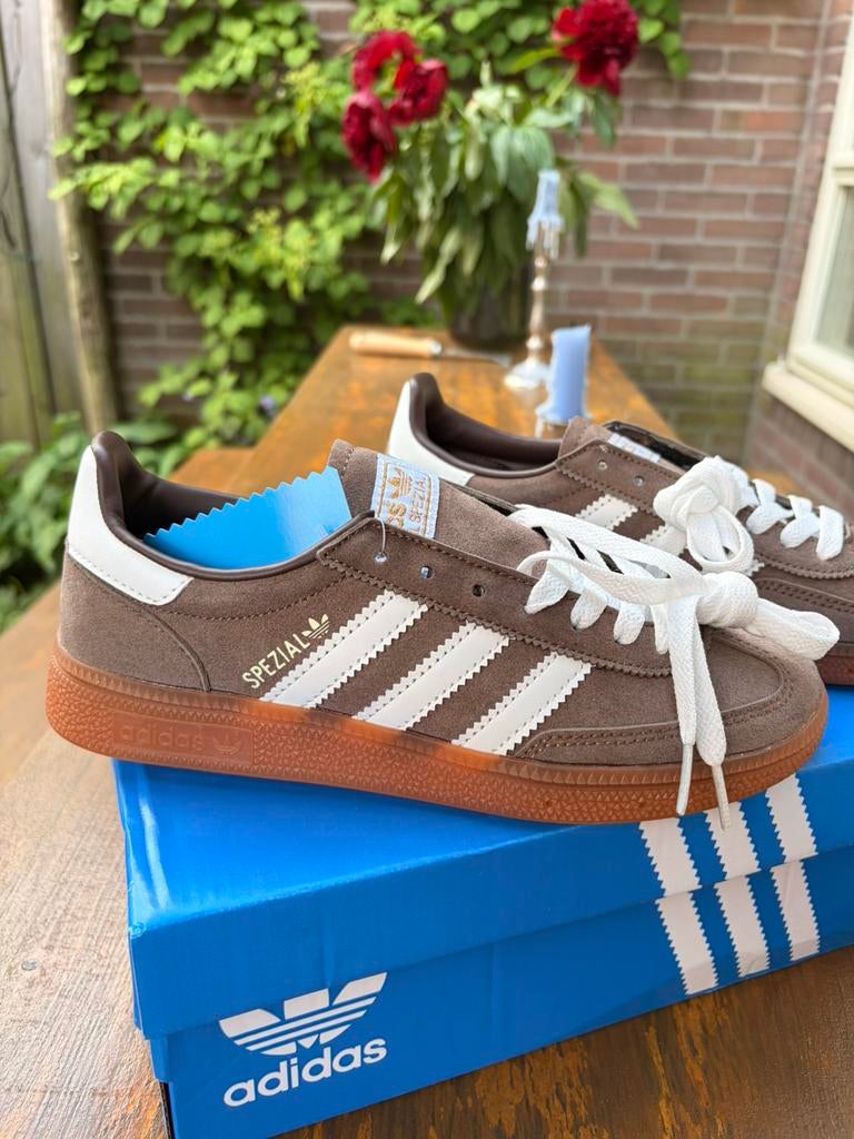Adidas Spezial sneakers, Kleding | Dames, Schoenen, Verzenden, Zo goed als nieuw, Bruin, Sneakers of Gympen