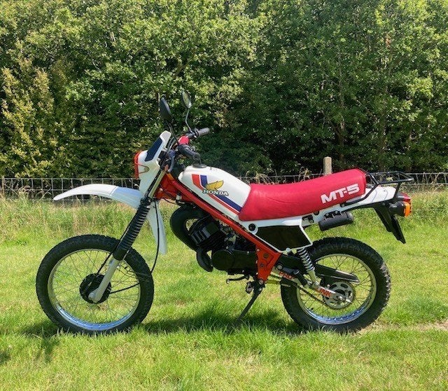 Honda MT5, opgebouwd als Jubileum model, Ophalen, Maximaal 45 km/u, 70 cc, Zo goed als nieuw
