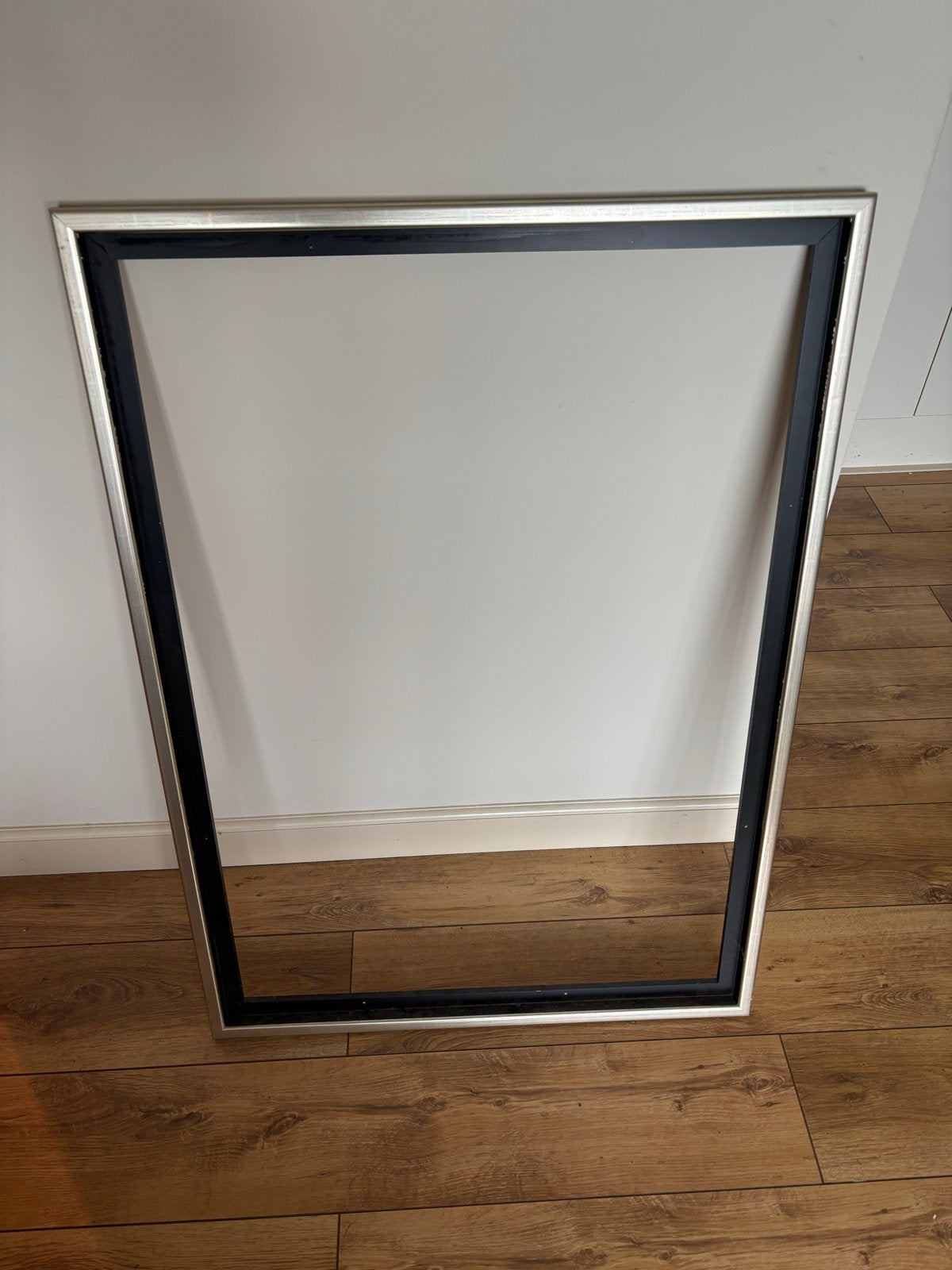 Grote zilverkleurige baklijst - Gebruikt 70x100x1cm., Huis en Inrichting, Ophalen, Gebruikt, Fotolijst, Zilver