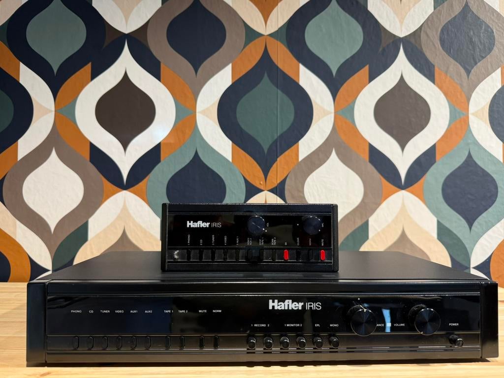 Hafler Iris voorversterker, uniek, gereviseerd, nieuwstaat, Contact@vintageaudiobreda.nl, Hafler, Zo goed als nieuw, Bosschendijk 193b, Oudenbosch