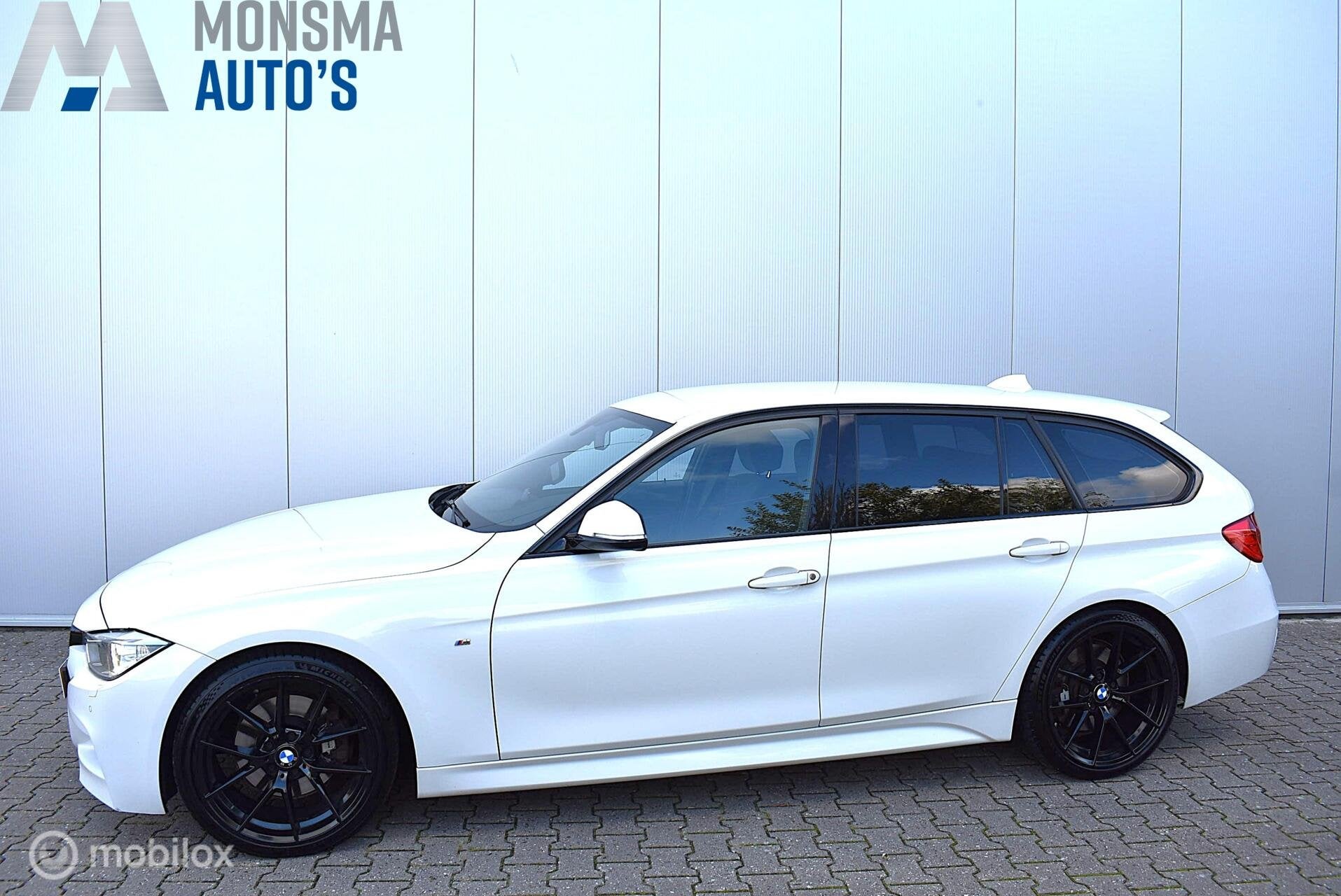 BMW 330d Touring M-Sport Alpinweiss Xenon Clima Cruise Navi, Auto's, Automaat, Euro 5, Achterwielaandrijving, Zwart