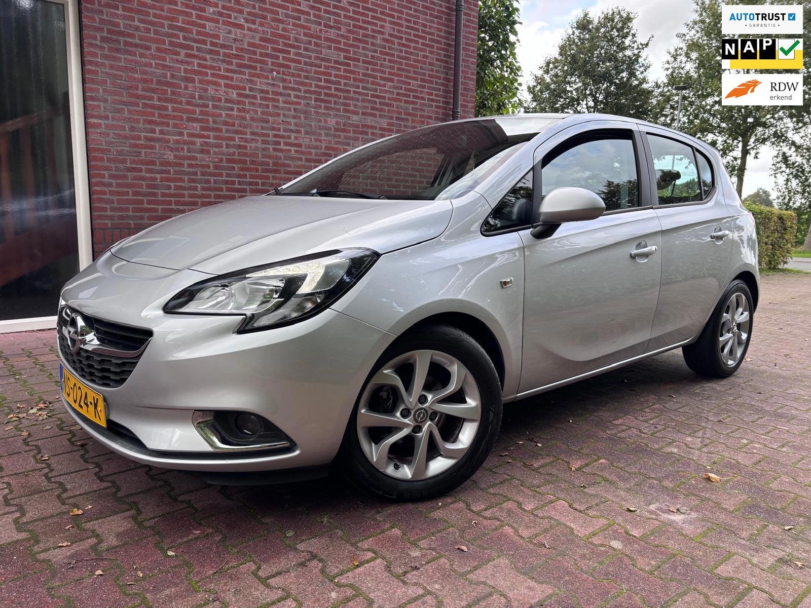 Opel Corsa 1.4 Online Edition, Voorwielaandrijving, Gebruikt, 4 cilinders, 49 €/maand