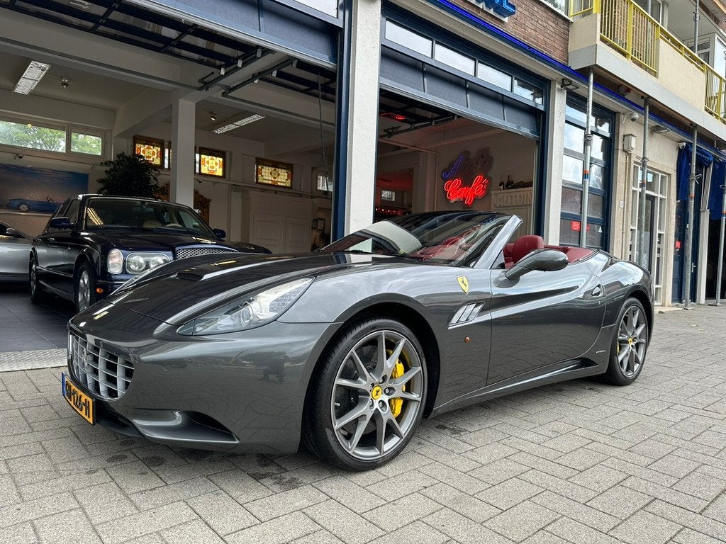 Ferrari California 4.3 V8 HELE 490 PK/KERAMISCHE REMMEN, Auto's, Ferrari, Automaat, Euro 5, Achterwielaandrijving, Gebruikt