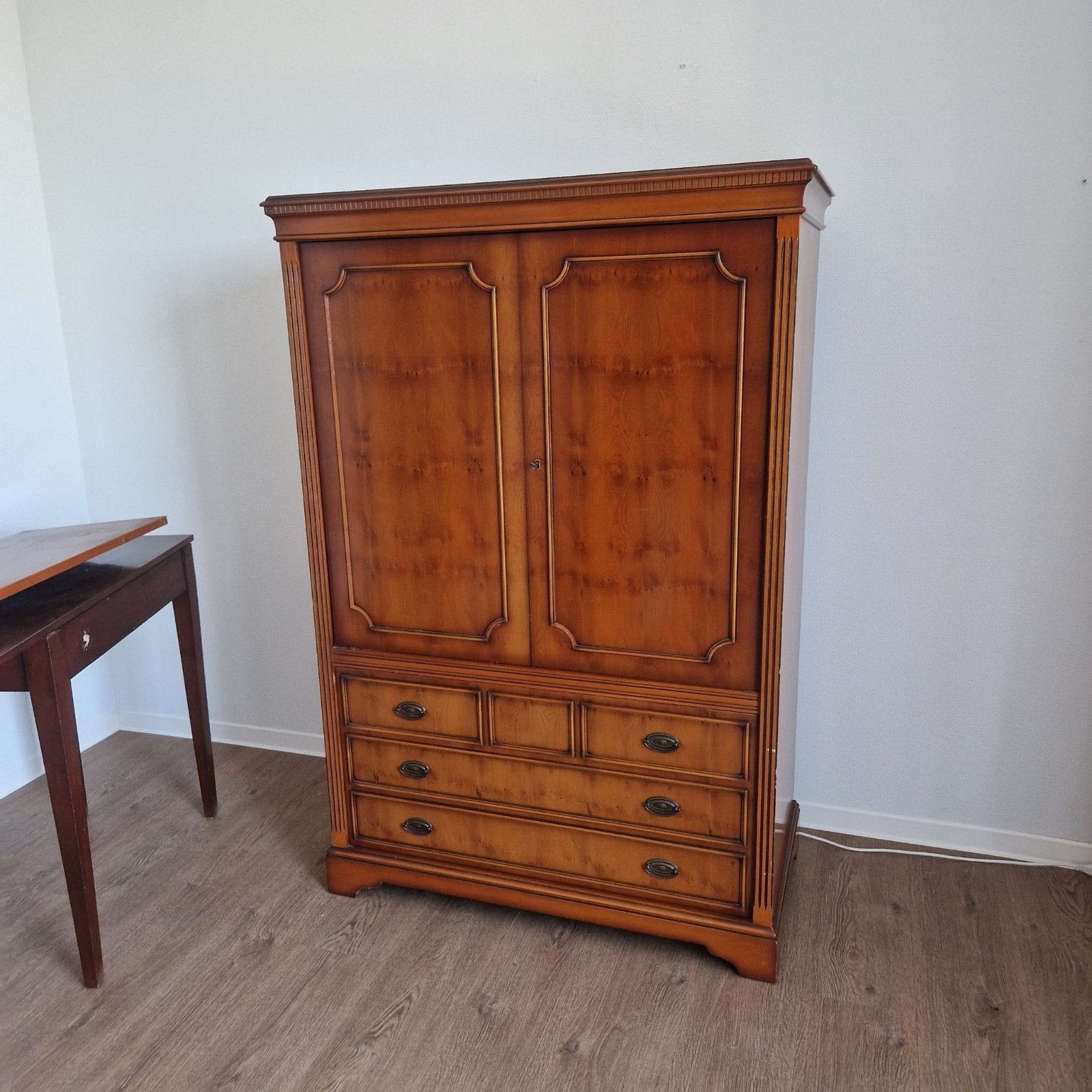 Mahonie Houten TV Meubel - 150x96x50 cm, Huis en Inrichting, Gebruikt, 150 tot 200 cm, Overige houtsoorten, 50 tot 75 cm