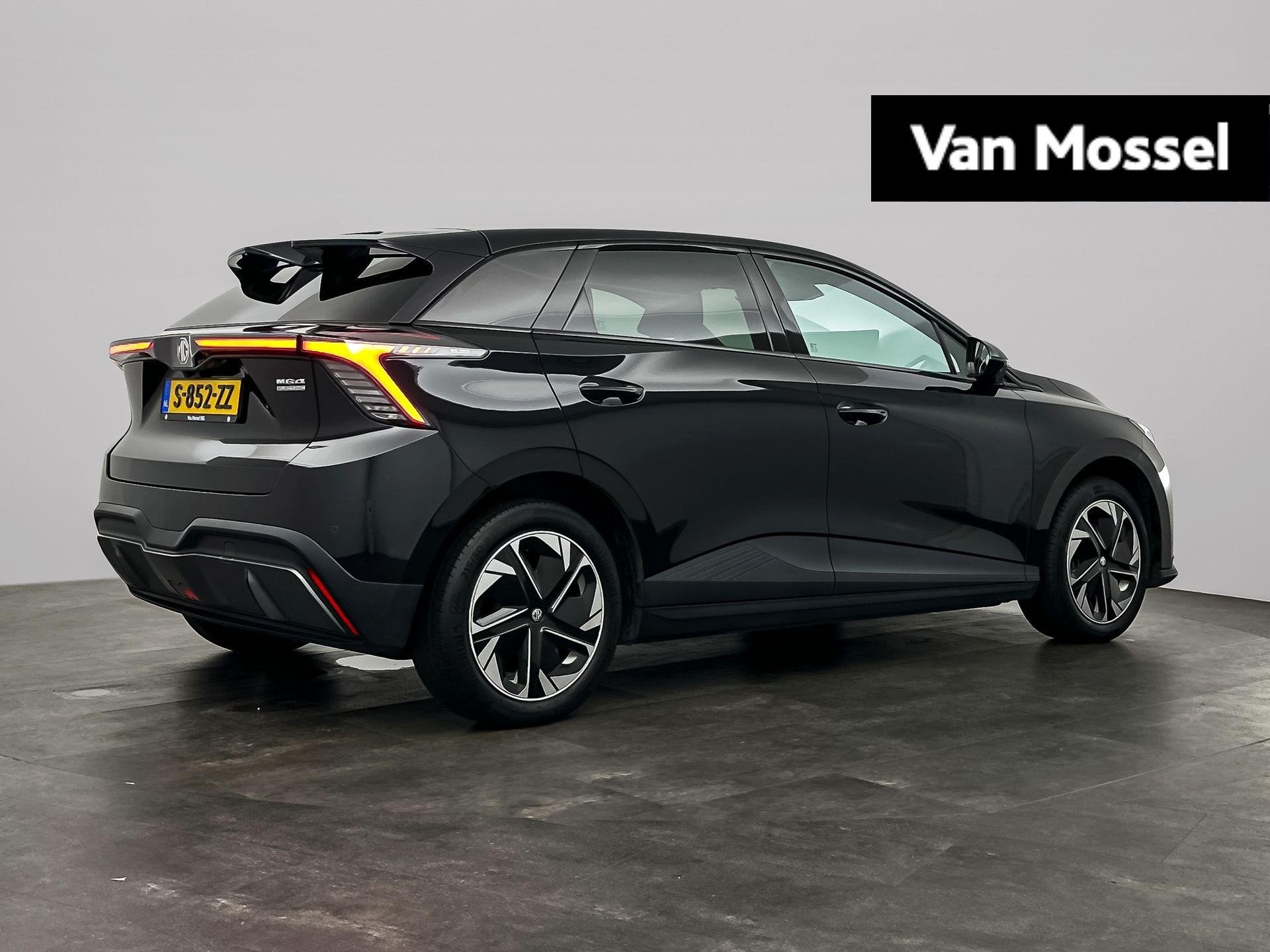 MG MG4 Electric Luxury 64 kWh | Navi | Led Koplampen | 360 C, Auto's, 12 maanden, Gebruikt, Origineel Nederlands, 500 kg