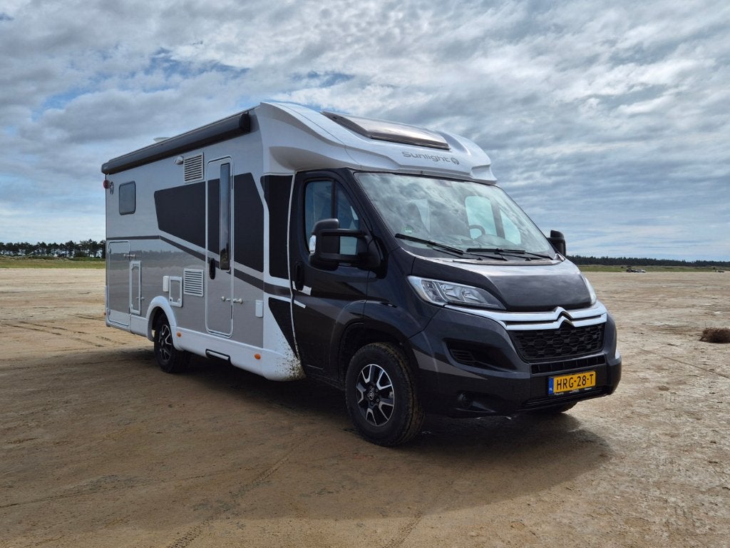 4 persoon Sunlight Camper T68 Adventure Edition (10-2023), Caravans en Kamperen, Campers, Chemisch toilet, Sunlight, Ringverwarming