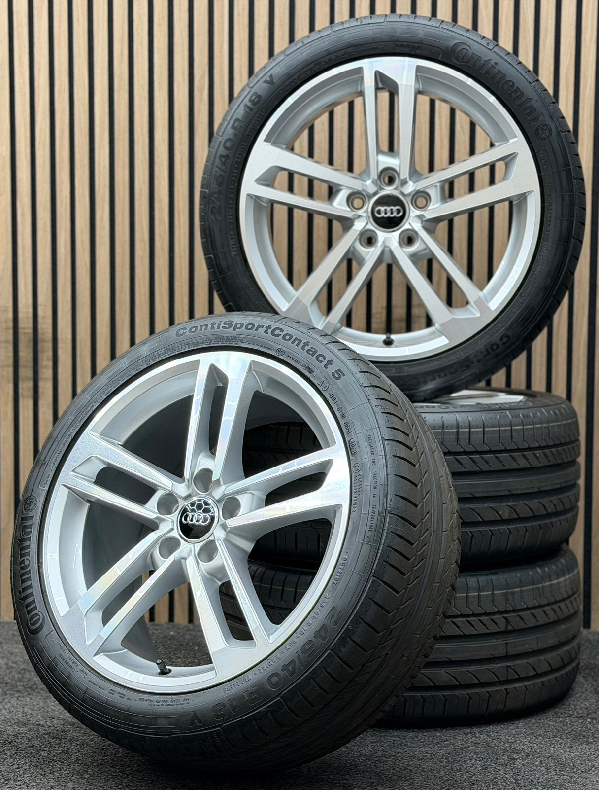 DEMO! Originele 18 inch Audi TT 8S 5x112 ET50 Continental AO, Auto-onderdelen, Banden en Velgen, Ophalen, 18 inch, 245 mm, .