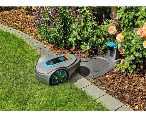 Gardena Sileno Minimo 250 Robotmaaier + garage, Ophalen of Verzenden, Gebruikt, Minder dan 20 cm, Met regensensor