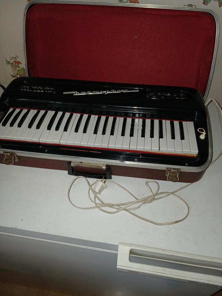 Harmophon (Koestler jaren 50/60 volgens mij), Ophalen of Verzenden, Gebruikt, 2 klavieren, Orgel