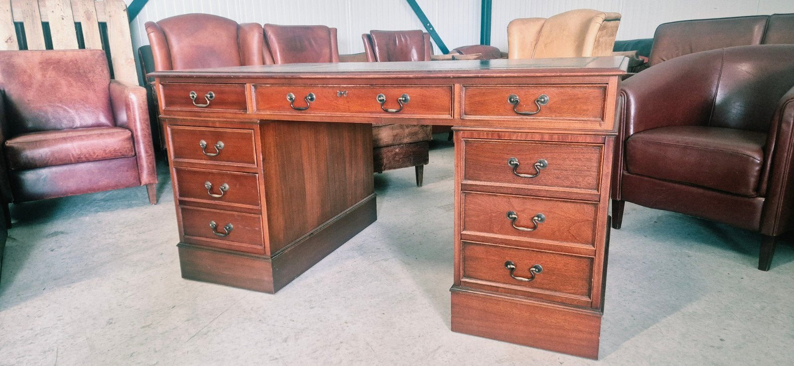 Chesterfield bureau partnerdesk, Ophalen of Verzenden
