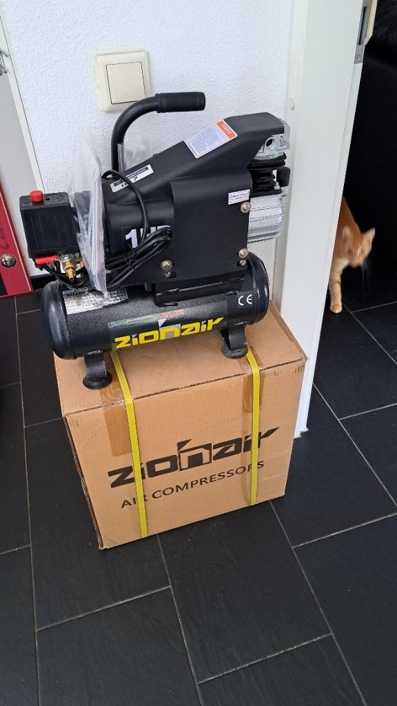 Lucht kompressor, 6 tot 10 bar, Nieuw, Ophalen of Verzenden, Minder dan 200 liter/min