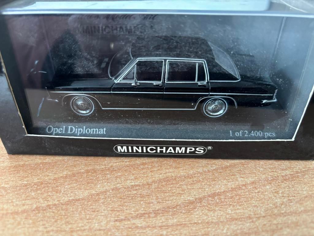Opel Diplomat nieuw 1/43 minichamps, Hobby en Vrije tijd, Ophalen, Nieuw, Auto, MiniChamps