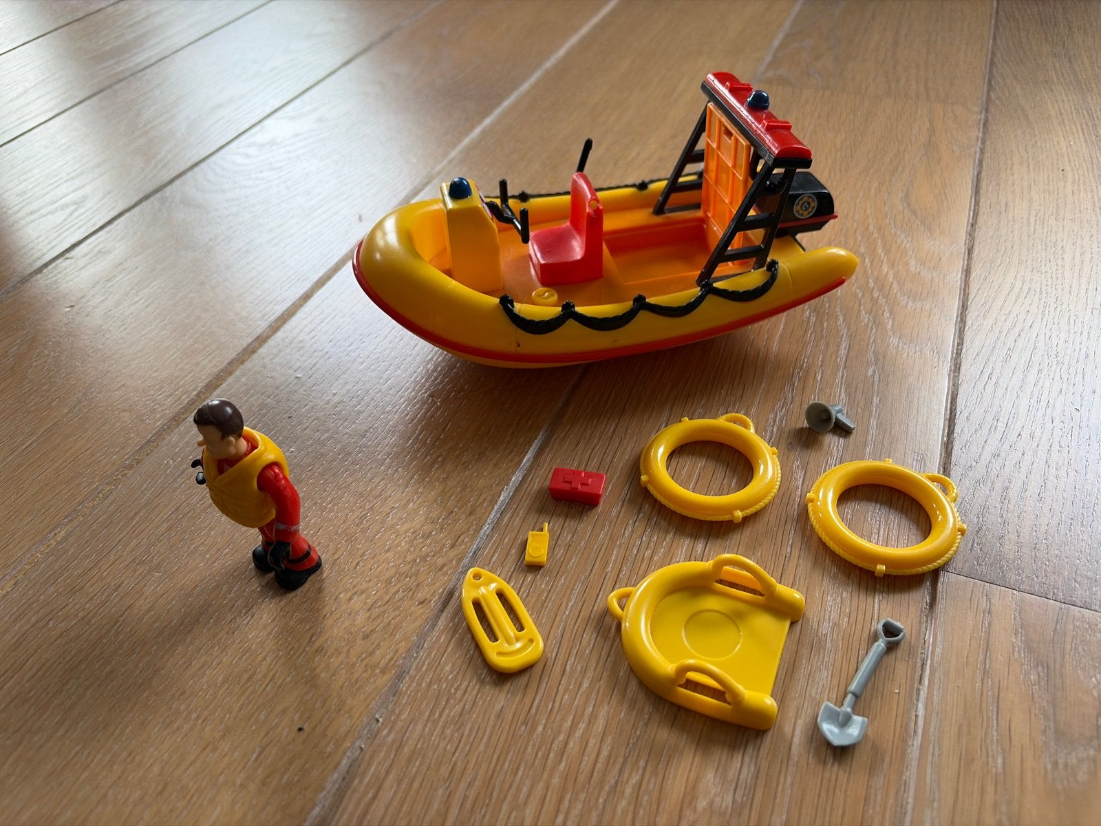 Brandweerman Sam boot Neptunus met figuur en accessoires, Kinderen en Baby's, Ophalen of Verzenden, Gebruikt