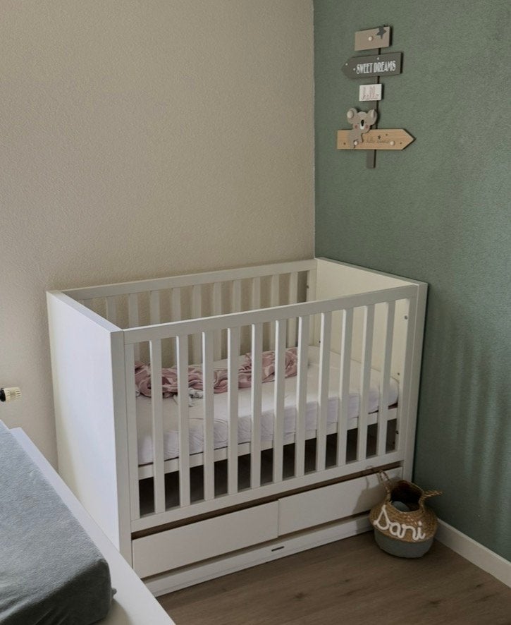 Babybed 60x120CM, Kinderen en Baby's, Ophalen, Zo goed als nieuw, Jongetje of Meisje