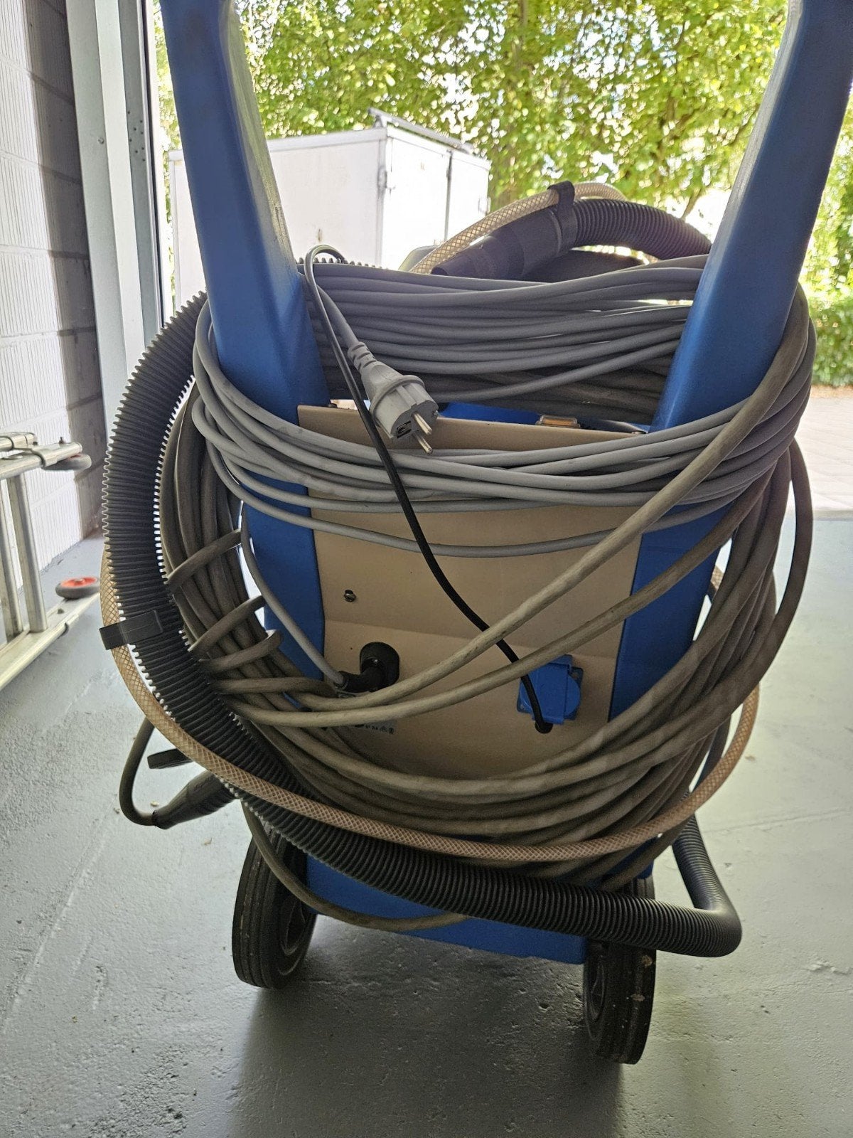 Floormatic SE2420B Waterstofzuiger / Tapijtreiniger, Ophalen, Gebruikt, Waterstofzuiger