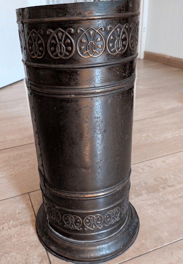 Antieke bronzen paraplubak met decoratie, Ophalen