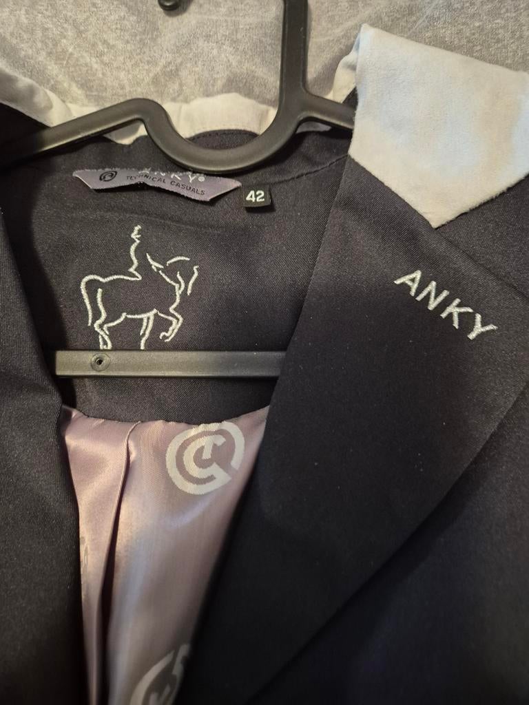 Mooi wedstrijd jasje Anky, Dieren en Toebehoren, Paardrijkleding, Ophalen of Verzenden, Zo goed als nieuw, Dressuur, Bovenkleding