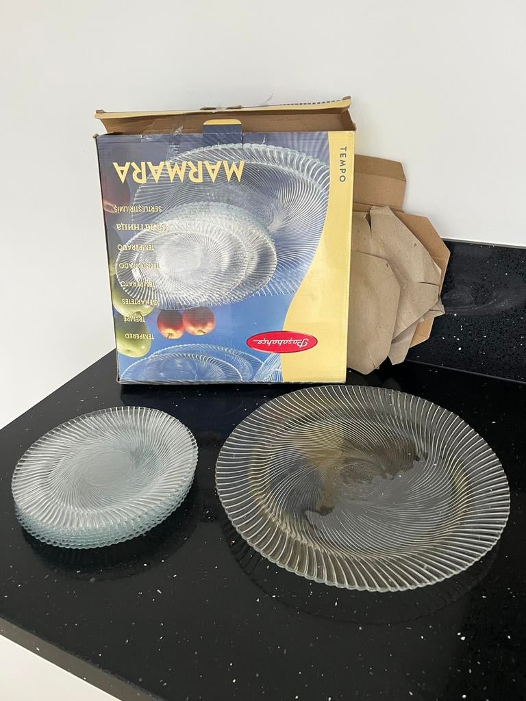 Nieuw Glazen Taart en gebak borden 13 delige, Ophalen of Verzenden, Nieuw
