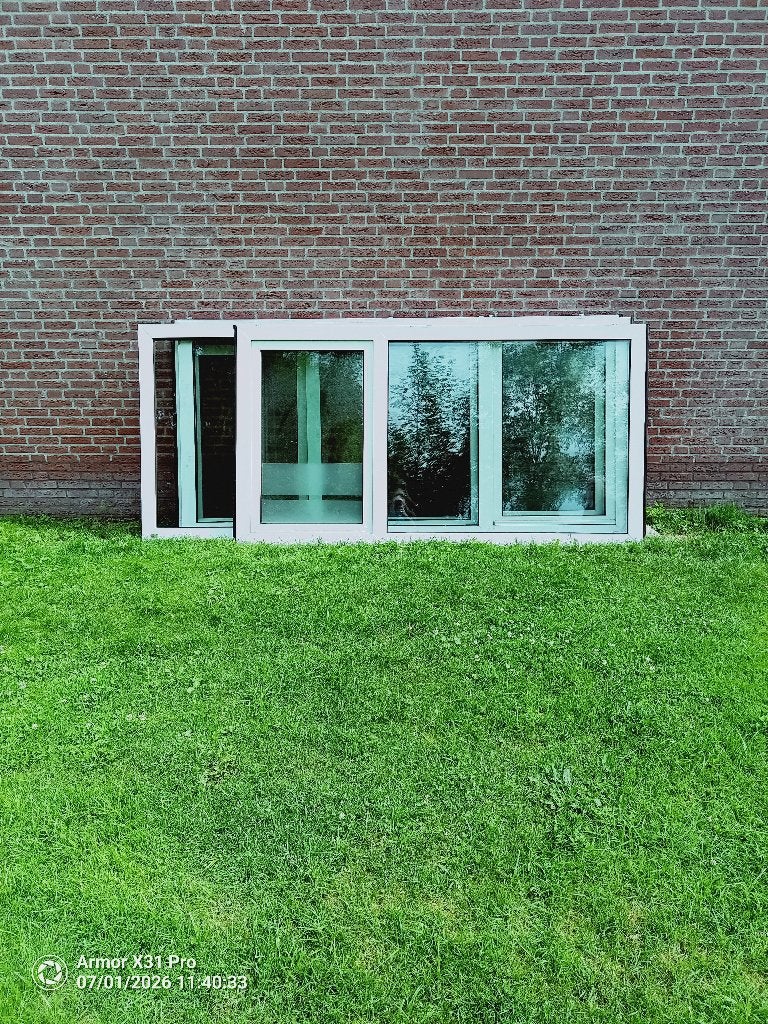 3 gebruikte kunststof kozijnen, Ophalen, Kunststof, Gebruikt, Inclusief glas