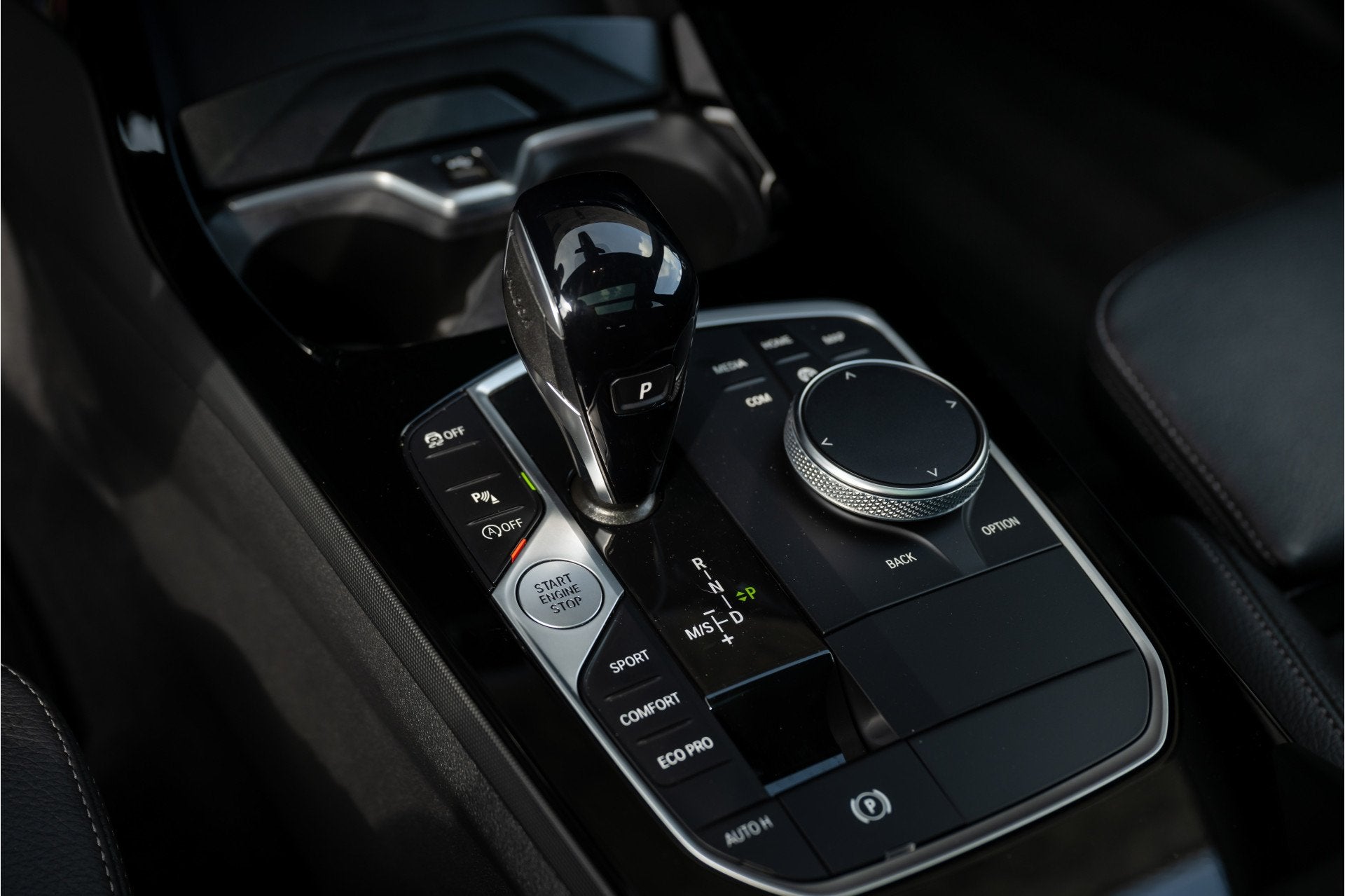 Foto 34 van BMW 1-serie M135i xDrive | Live Cockpit | Panorama | Leder |