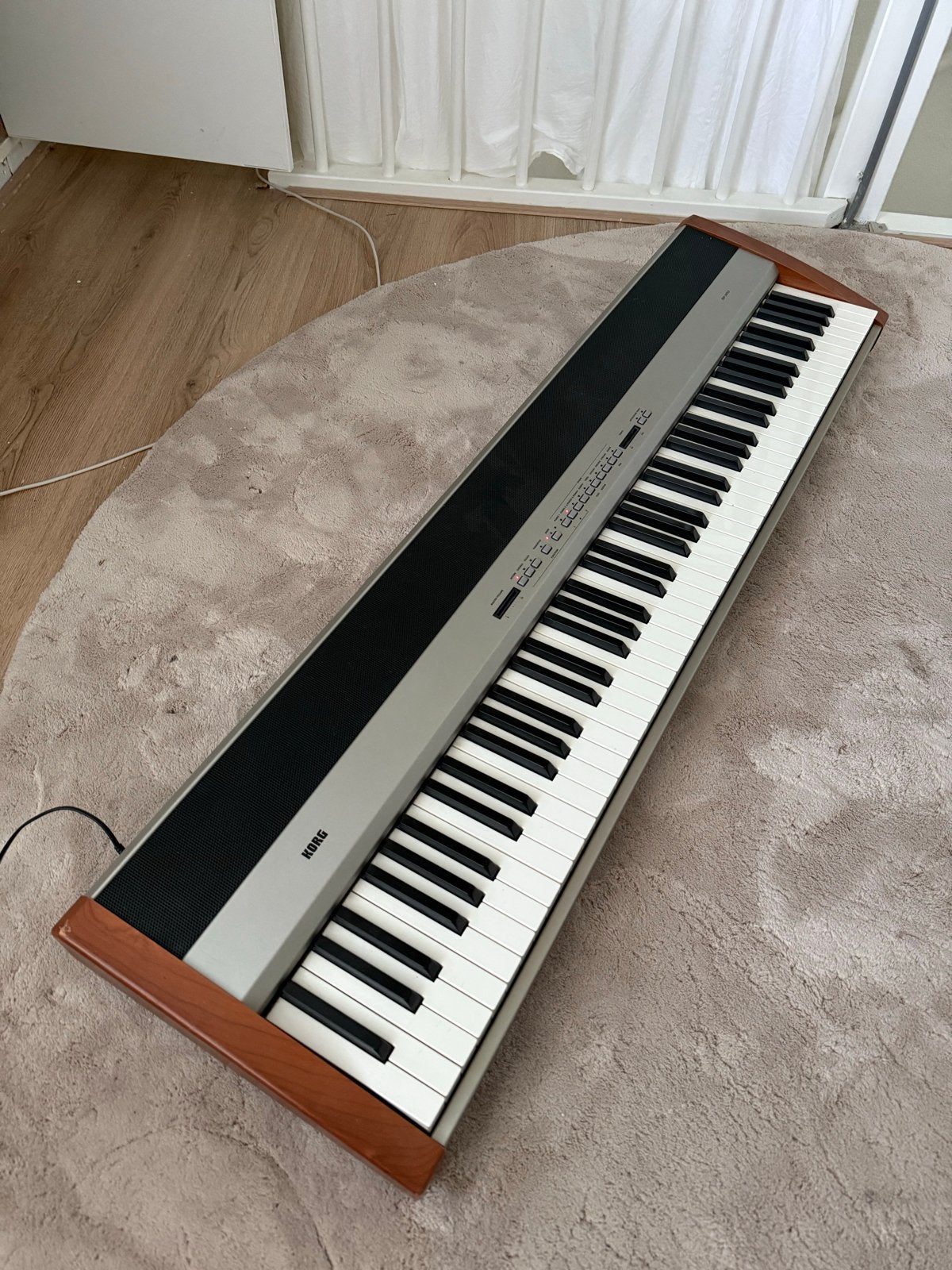 Korg SP-300 Digitale Piano - Zo goed als nieuw, Ophalen, Gebruikt, Overige kleuren, Digitaal
