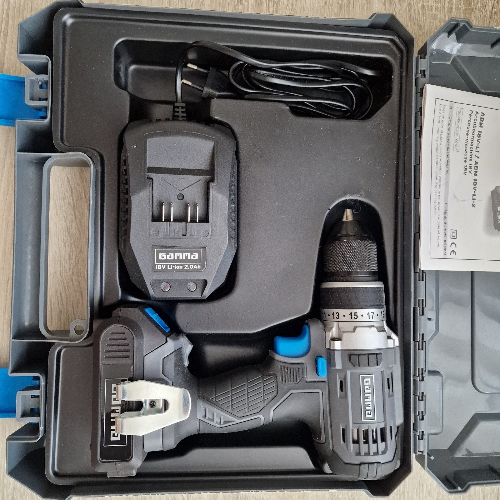 Nieuwe Accuboormachine 18V Li-ion 2.0Ah, Ophalen of Verzenden, Boor- en Schroefmachine