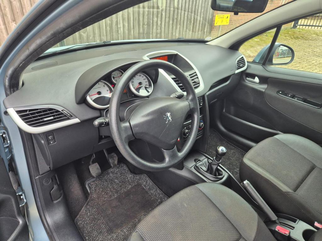 Peugeot 207 1.4 Edition Millesim 200 Airco zeer netjes, Euro 5, 4 cilinders, Blauw, Elektrische ramen