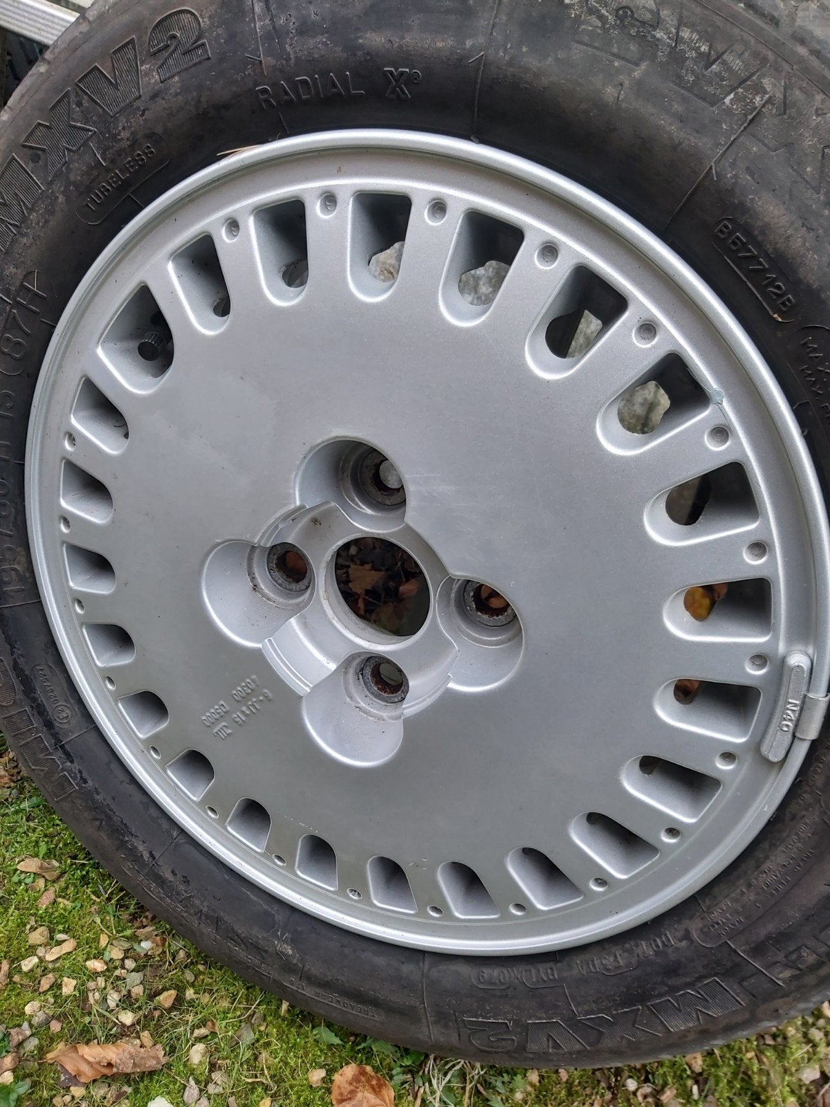Originele 15 inch lichtmetalen velgen Nissan Bluebird T12/72, Ophalen, Nieuw