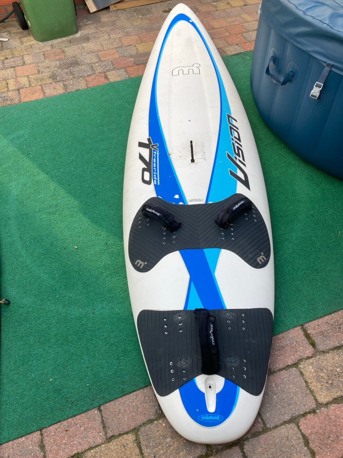 Mistral Vision 170 Freeride Windsurfplank, Watersport en Boten, Windsurfen, Gebruikt, Plank, Mistral, 250 tot 300 cm, Met voetbanden