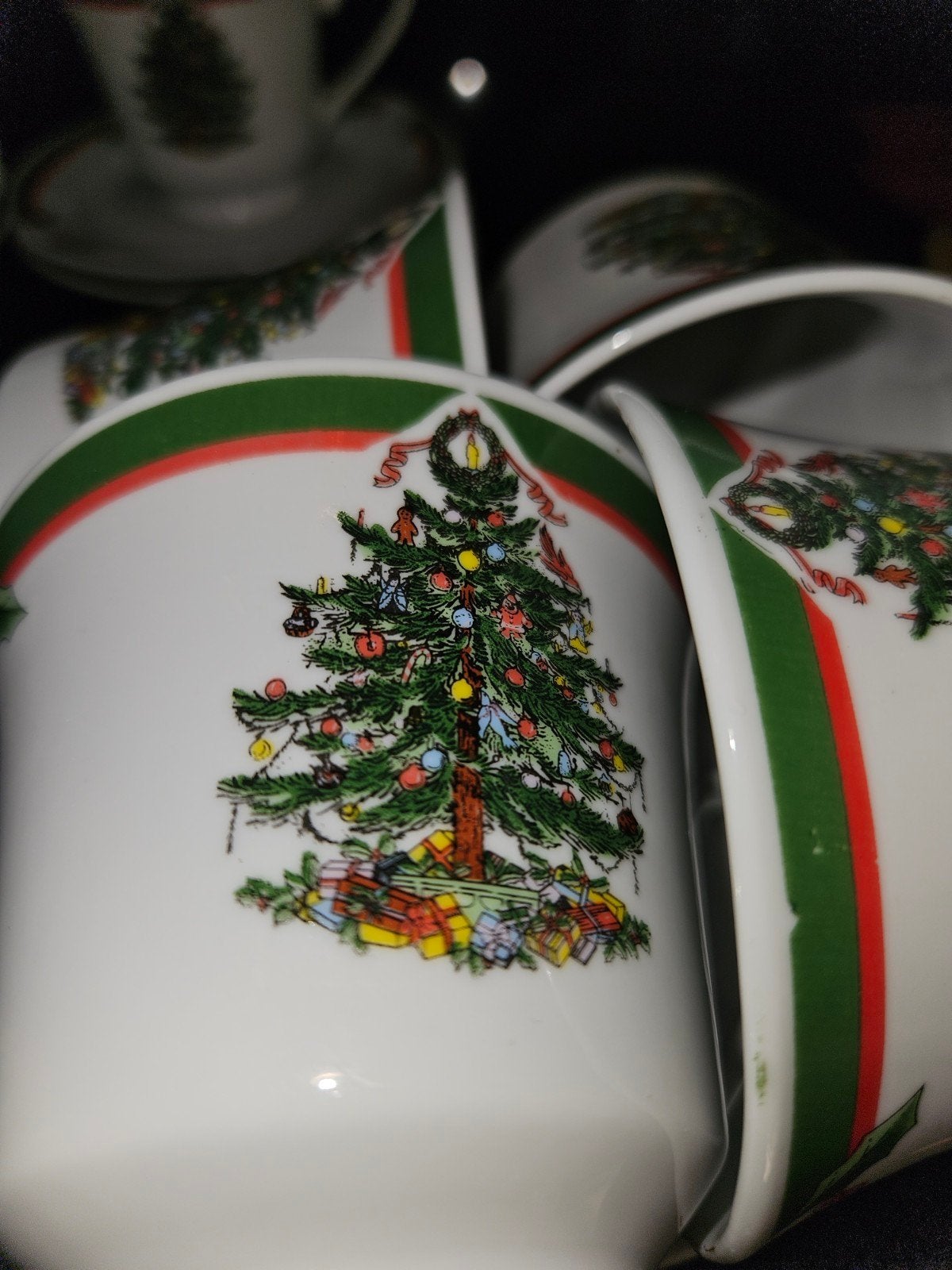 4 kop en schotels met kerstboom, Ophalen of Verzenden, Zo goed als nieuw