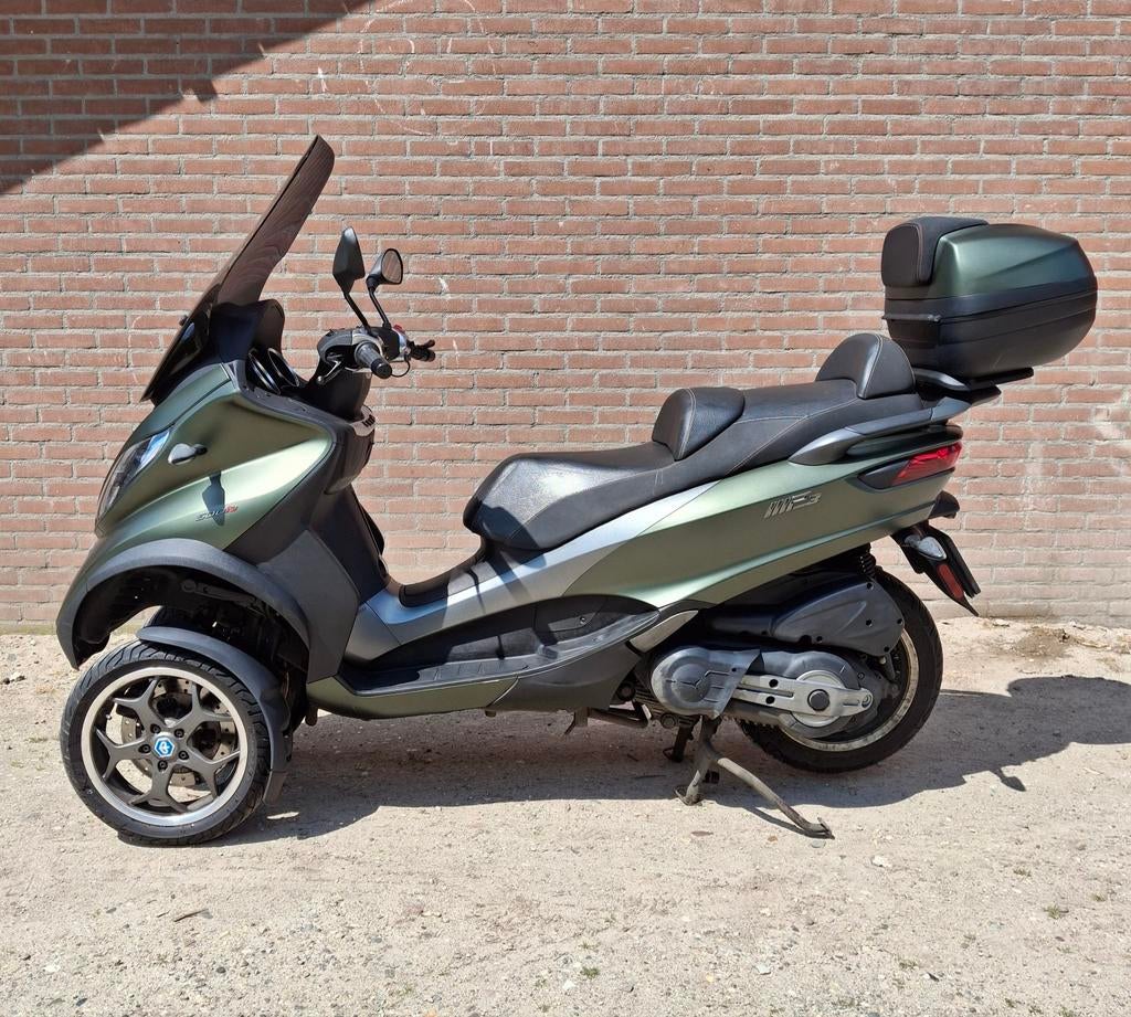 Piaggio MP3 500ie sport abs 2017, Motoren, Motoren | Piaggio, Particulier, Scooter, 12 t/m 35 kW, ABS, Handvatverwarming, Sportuitlaat