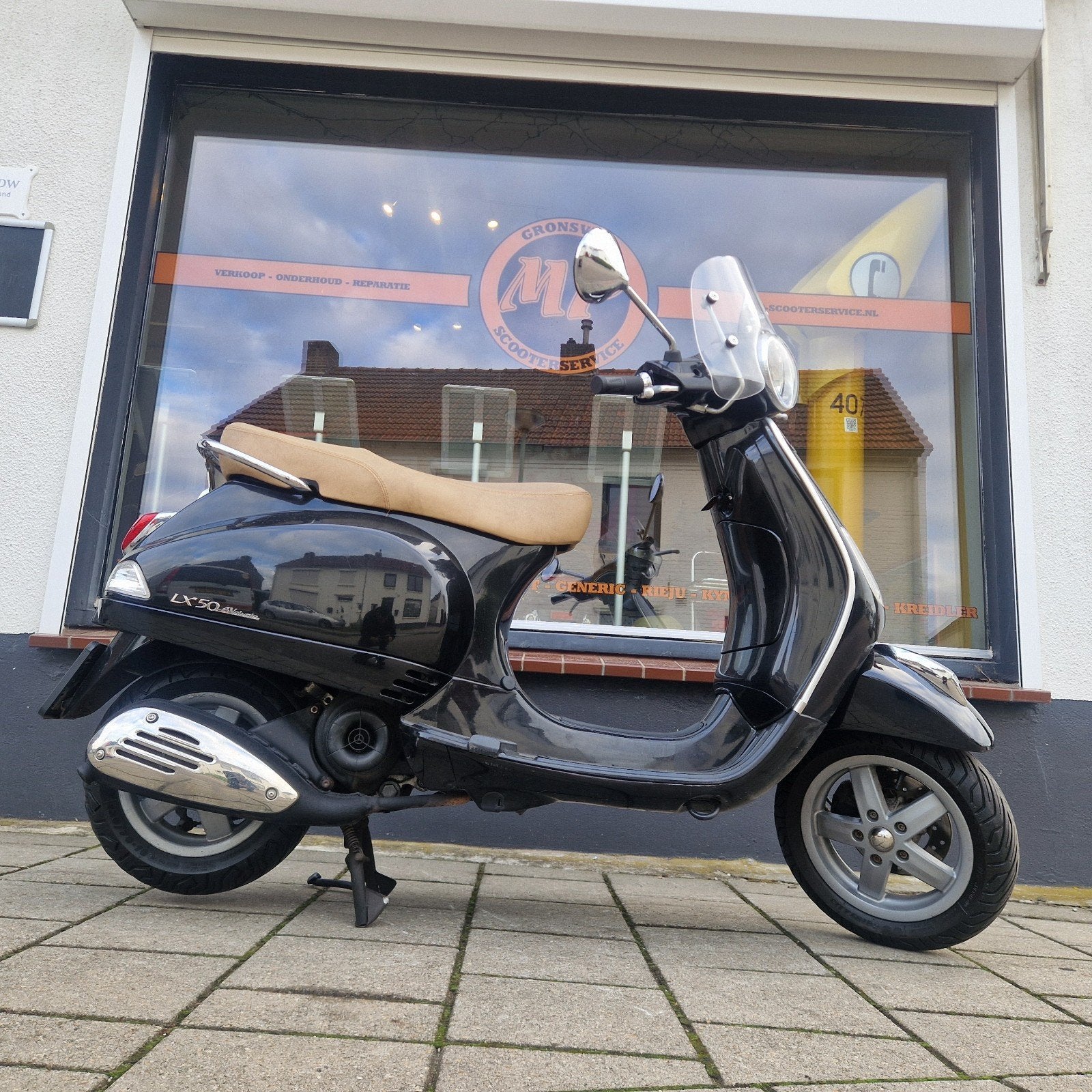 Te koop vespa lx 4t 4V brom 45km. incl. garantie
Scooter sta, Ophalen of Verzenden, Gebruikt, Benzine, Vespa LX