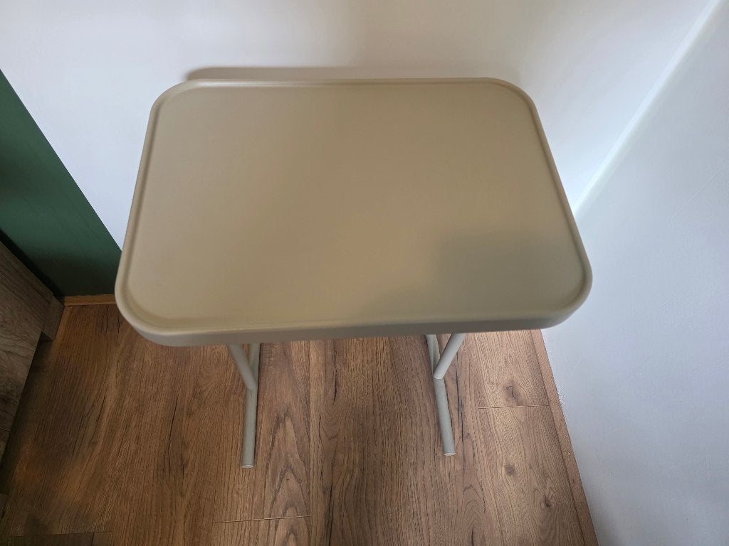 IKEA BJÖRKÅSEN laptoptafel - verstelbaar met bekerhouder, Ophalen, In hoogte verstelbaar