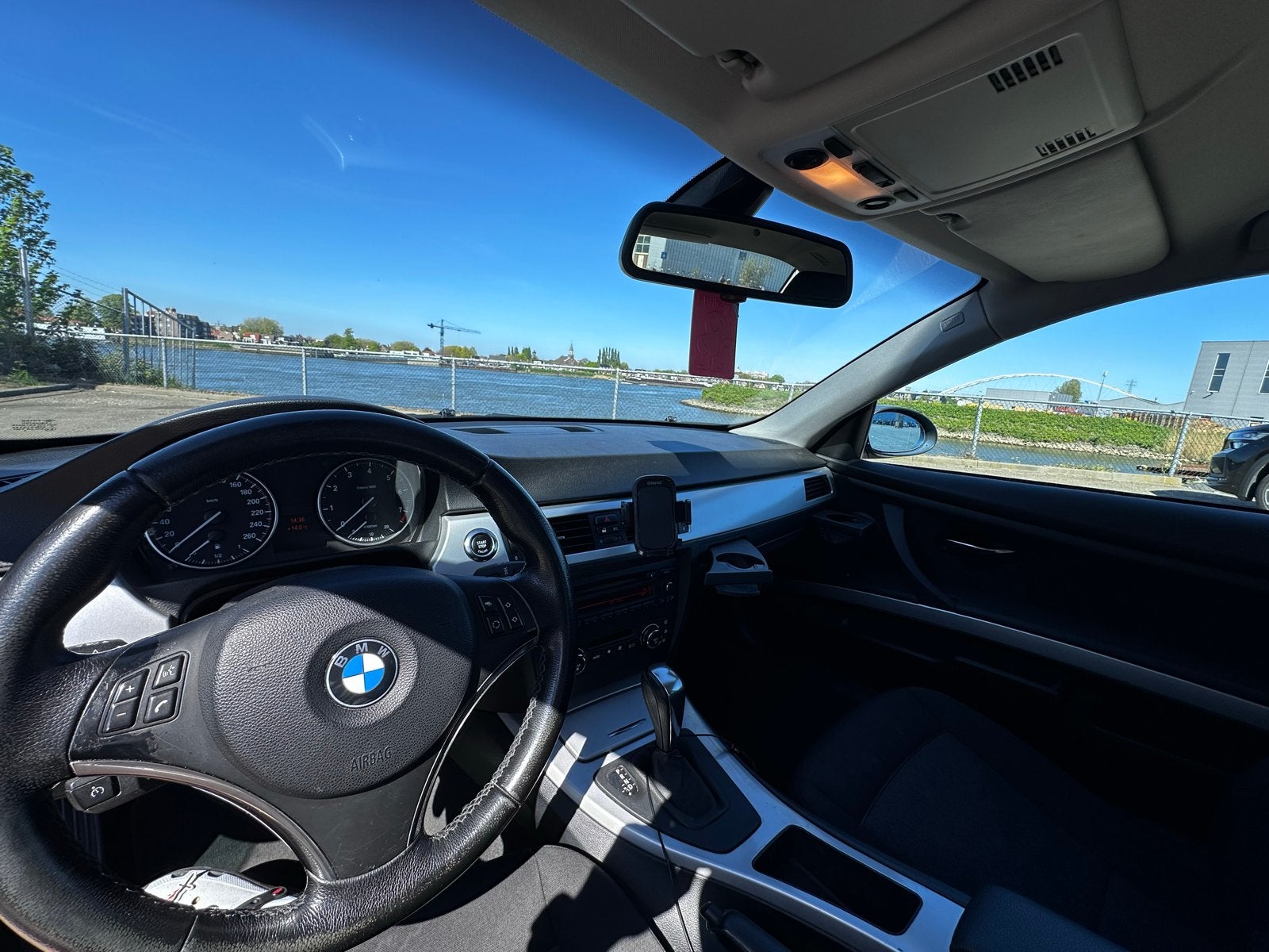 BMW 3-Serie 2.0 I 320 Coupe AUT 2007 Grijs, Automaat, 1995 cc, 4 cilinders, 4 stoelen