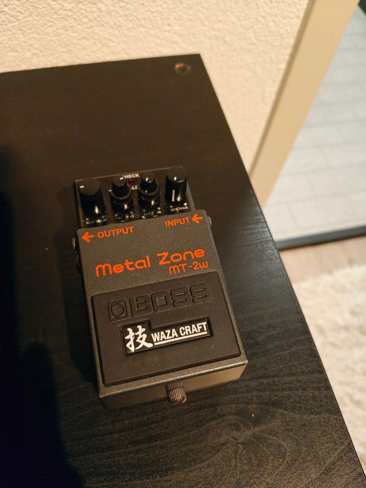 Boss Metal Zone Waza Craft (MT-2W), Ophalen
